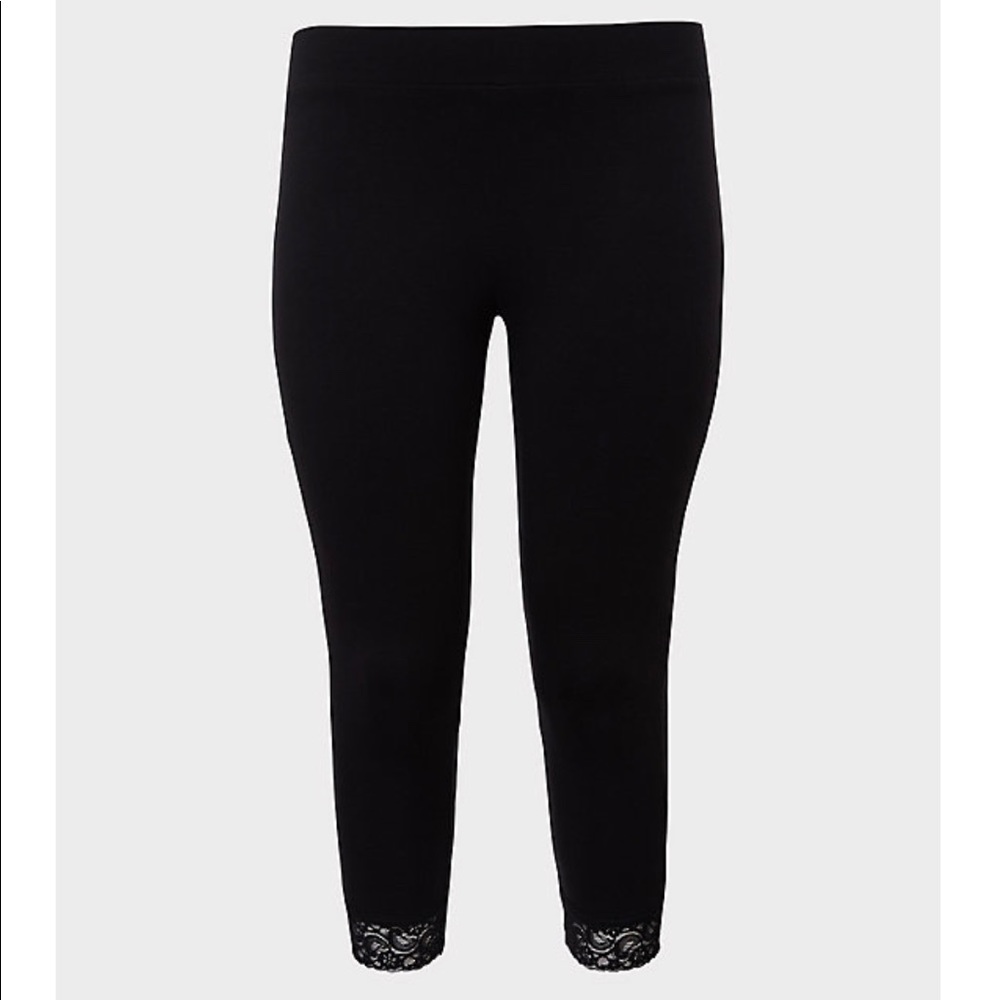 Torrid Capri leggings